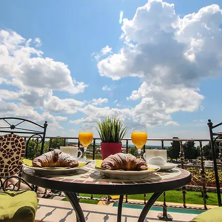 Tatil Evi Atemberaubende Mit Bikes, Salzwasserpool, Meerblick, Spielplatz, Lounge-bereich