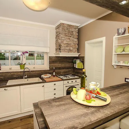 Ferienhaus Atemberaubende Mit Bikes, Salzwasserpool, Meerblick, Spielplatz, Lounge-bereich *